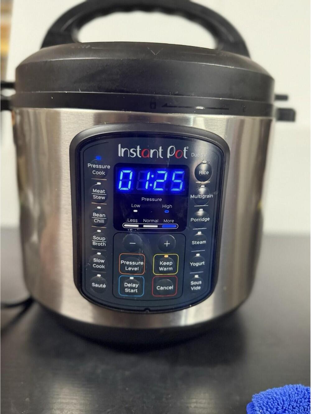 Instant Pot Duo SV 60 Electric Pressure Cooker 6 Quart